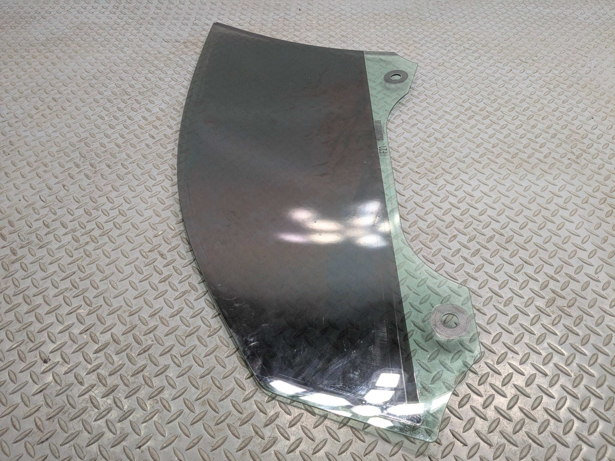 2014 - 2016 BMW 228I OEM DOOR WINDOW GLASS WITH PRIVACY TINT FRONT RIGHT SIDE