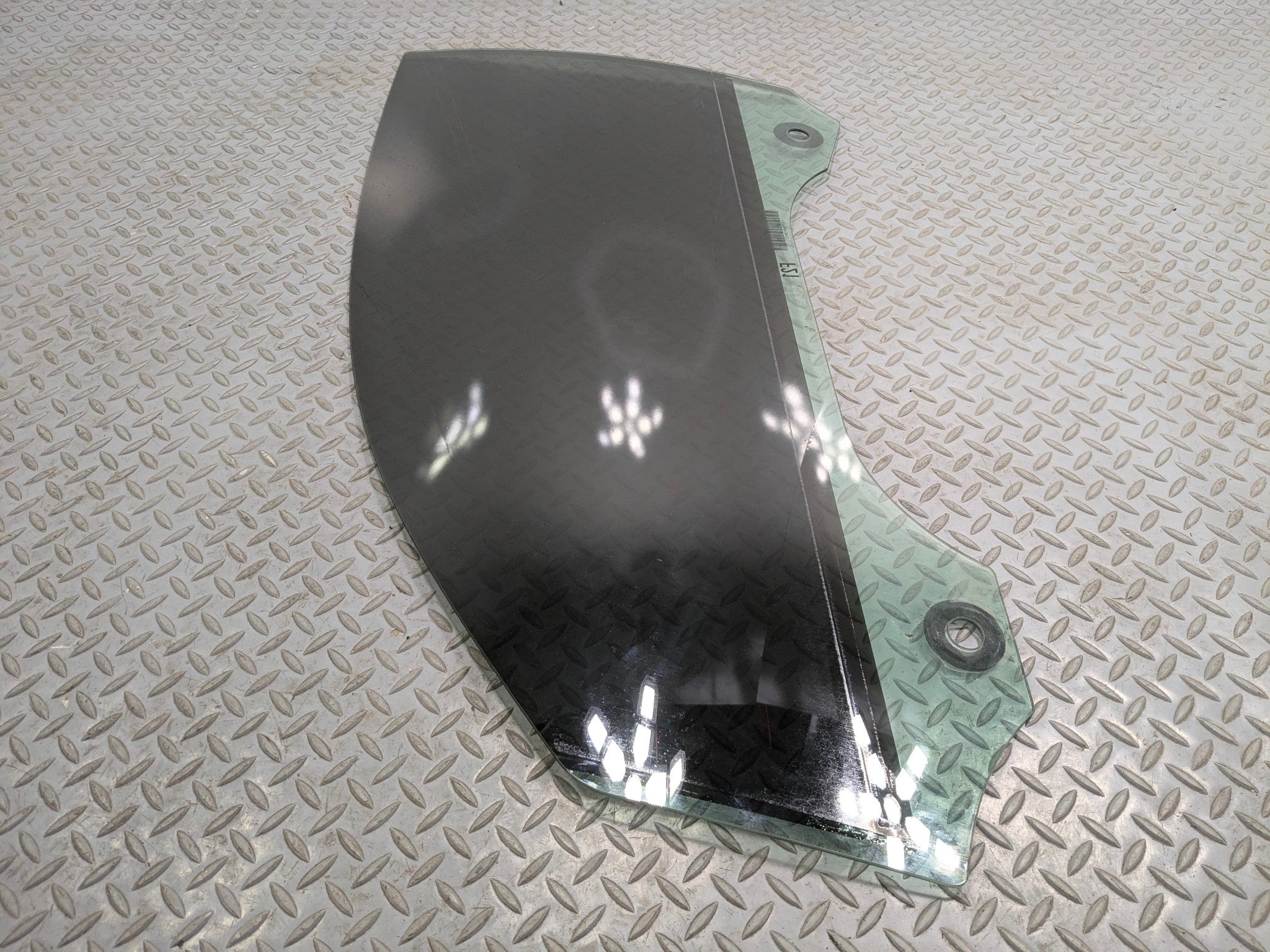 2014 - 2016 BMW 228I OEM DOOR WINDOW GLASS WITH PRIVACY TINT FRONT LEFT SIDE