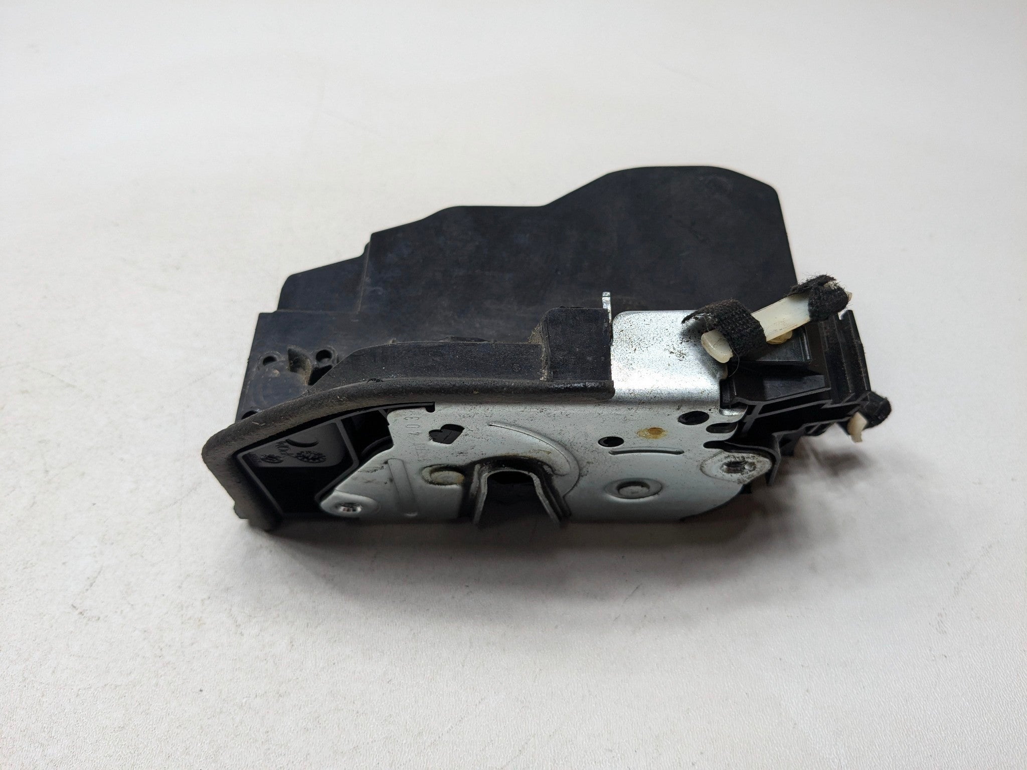 2014 - 2016 BMW 228I OEM DOOR LATCH LOCK ACTUATOR FRONT RIGHT PASSENGER SIDE