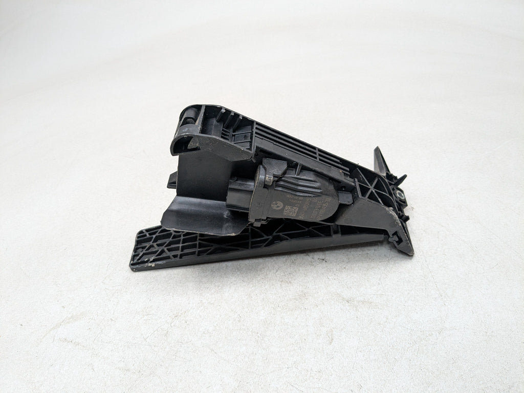 2014 - 2016 BMW 228I OEM GAS THROTTLE ACCELERATOR PEDAL BLACK WITH SENSOR
