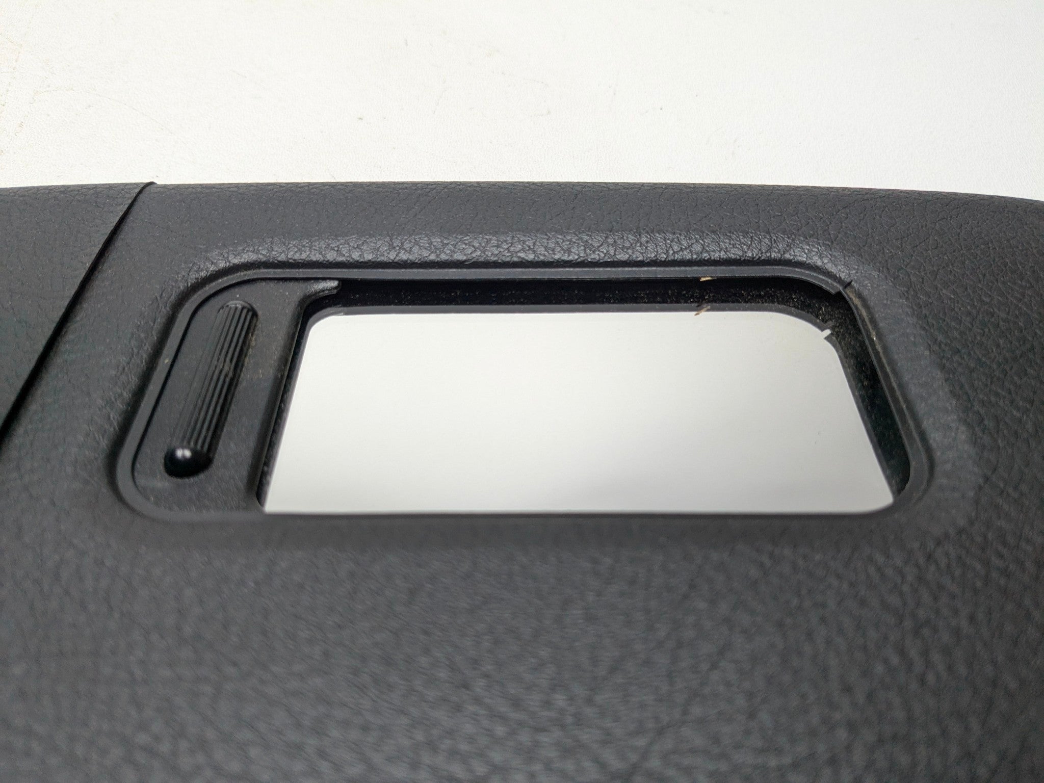 2014 - 2016 BMW 228I OEM SUN VISOR INTERIOR UPPER ROOF FRONT LEFT DRIVER SIDE
