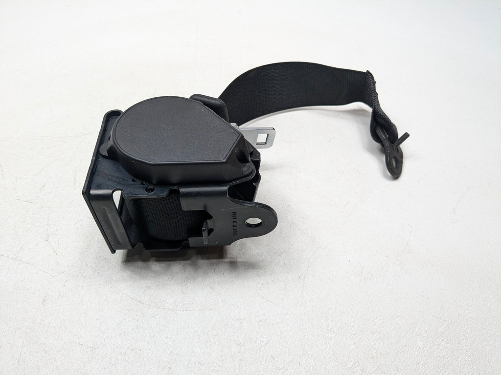 2014 - 2016 BMW 228I OEM SEAT BELT RETRACTOR FRONT LEFT DRIVER SIDE
