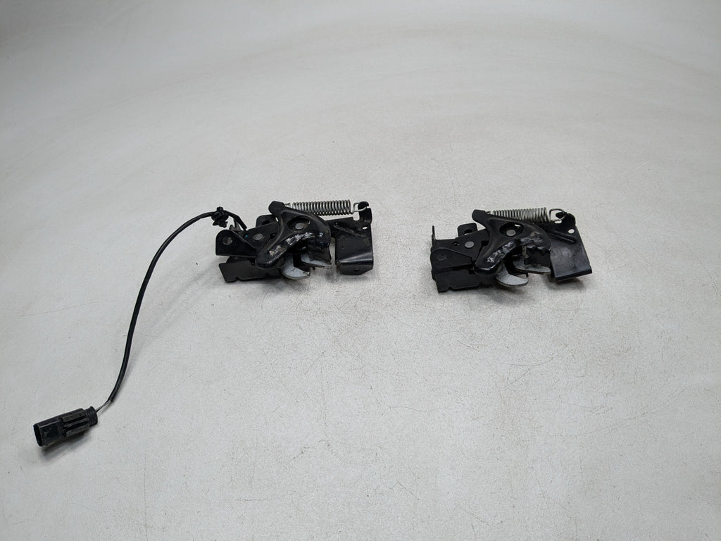 2014 - 2016 BMW 228I OEM HOOD LATCH CATCH LOCK FRONT RIGHT LEFT SET