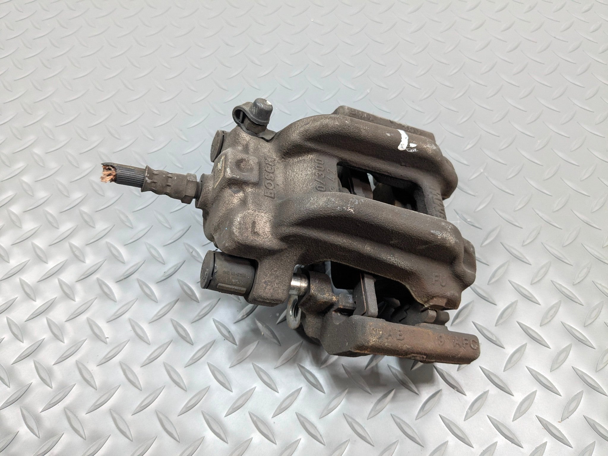 2014 - 2016 BMW 228I OEM BRAKE CALIPER ASSEMBLY REAR LEFT DRIVER SIDE