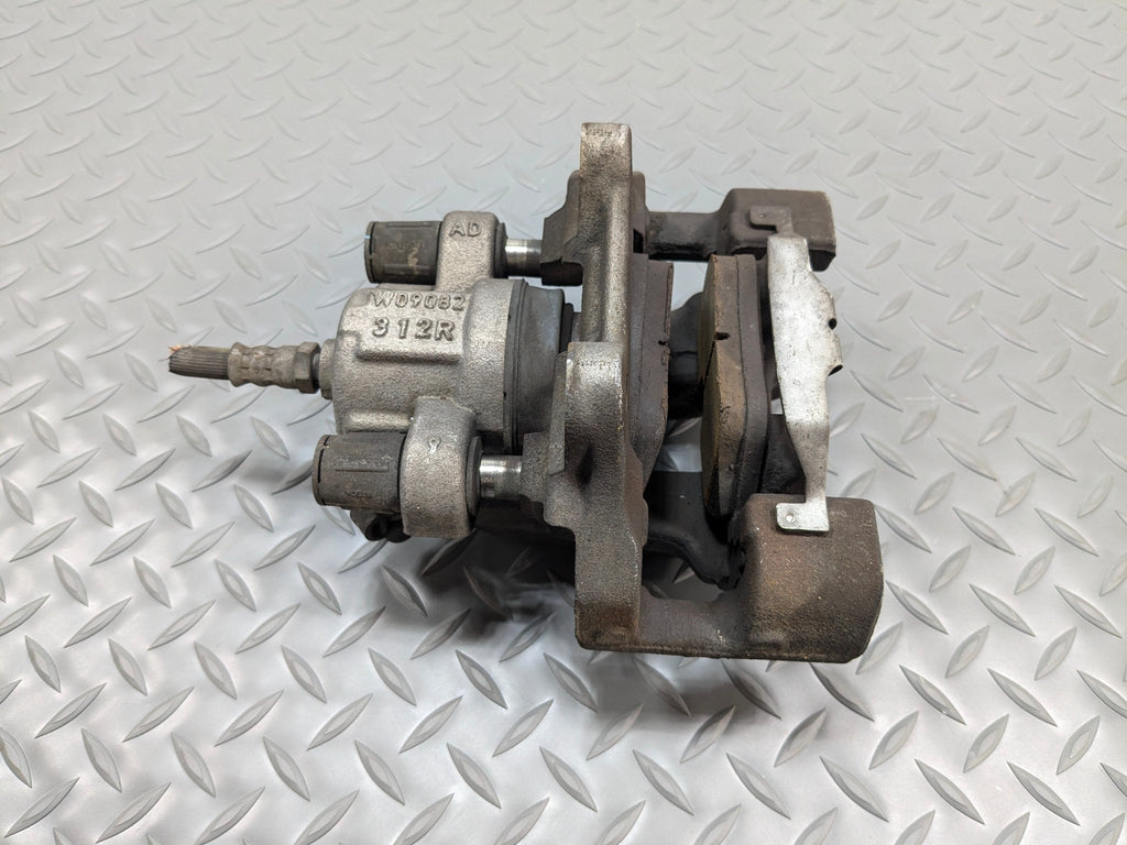 2014 - 2016 BMW 228I OEM BRAKE CALIPER ASSEMBLY REAR LEFT DRIVER SIDE