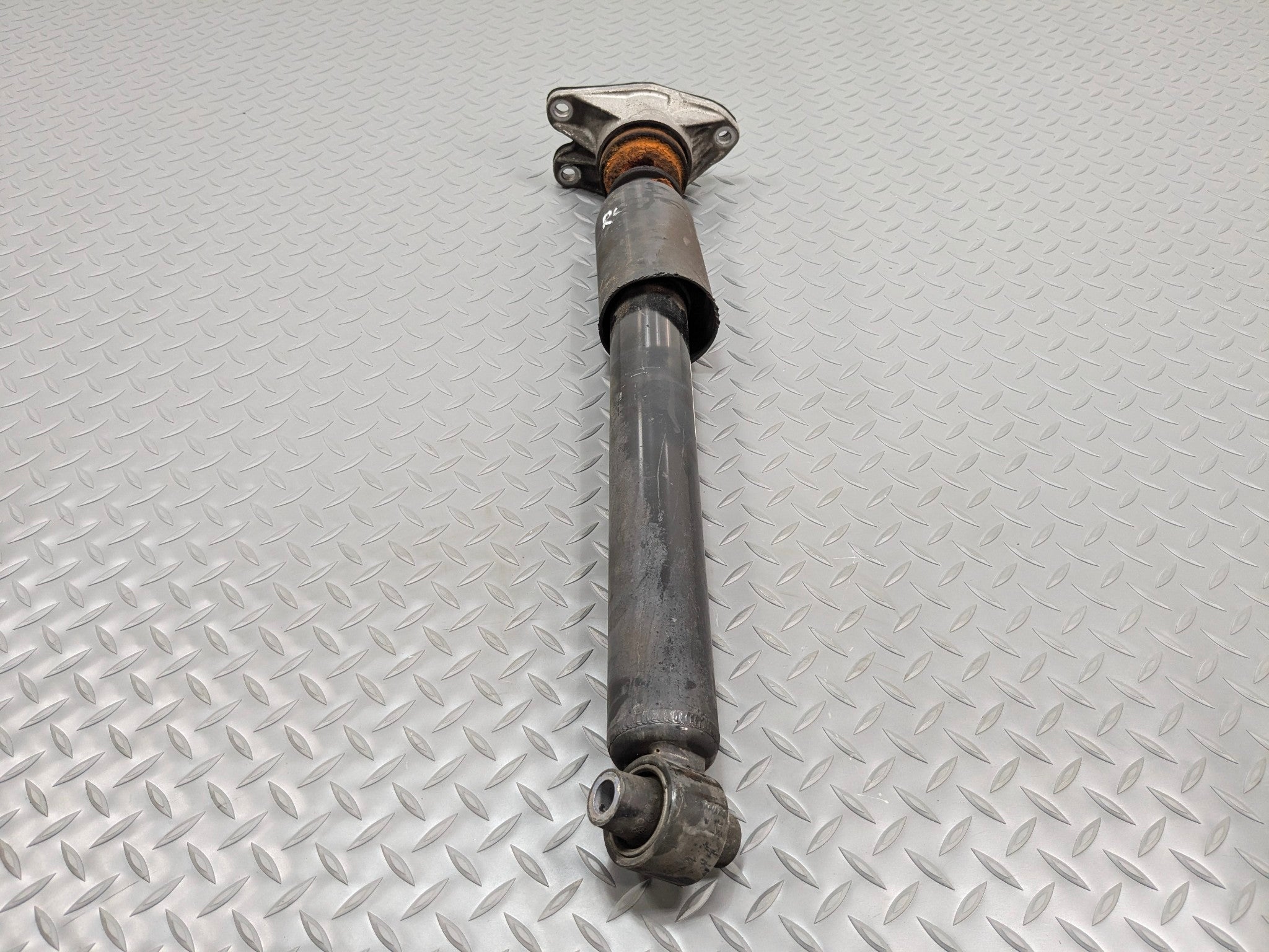 2014 - 2016 BMW 228I OEM SHOCK ABSORBER STRUT REAR LEFT DRIVER SIDE