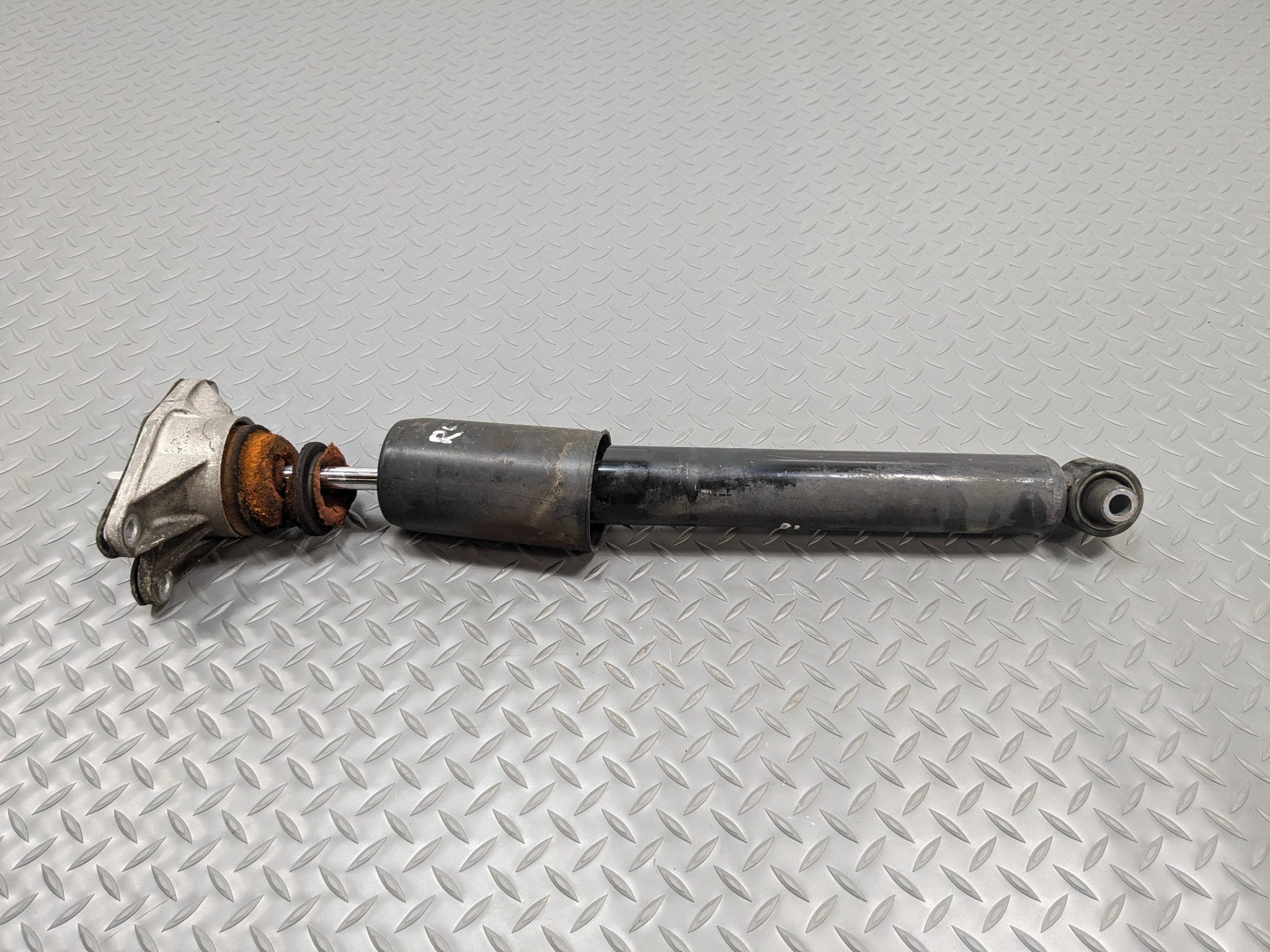 2014 - 2016 BMW 228I OEM SHOCK ABSORBER STRUT REAR LEFT DRIVER SIDE