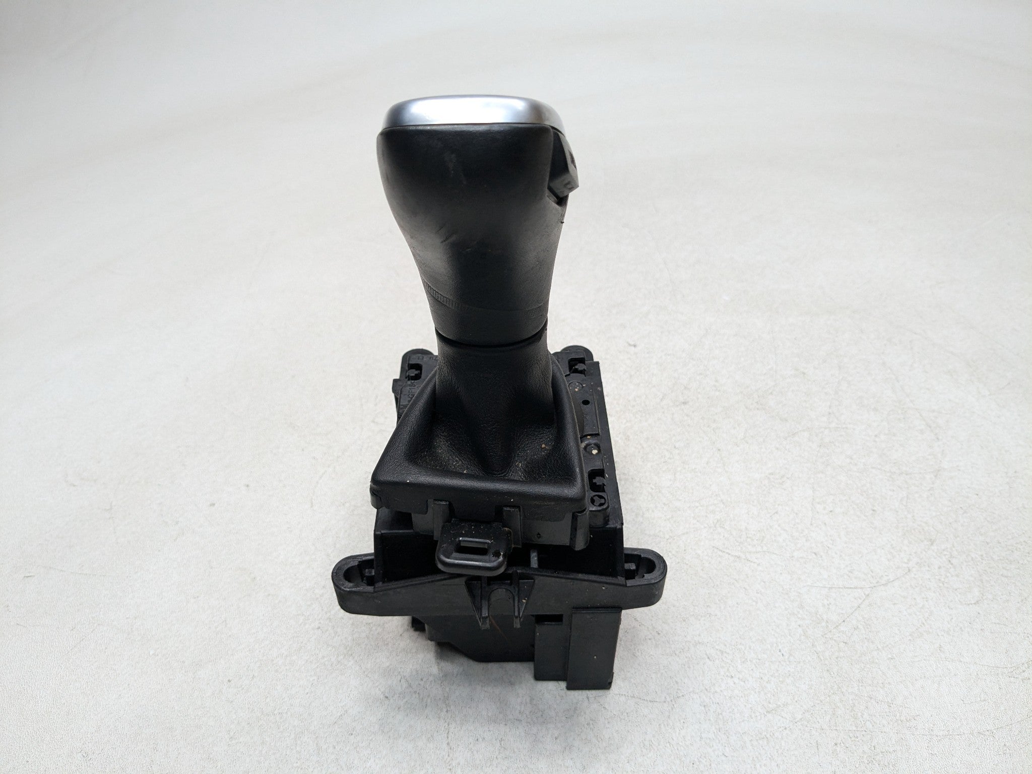 2014 - 2016 BMW 228I OEM AUTOMATIC TRANSMISSION GEAR FLOOR SHIFTER LEVER