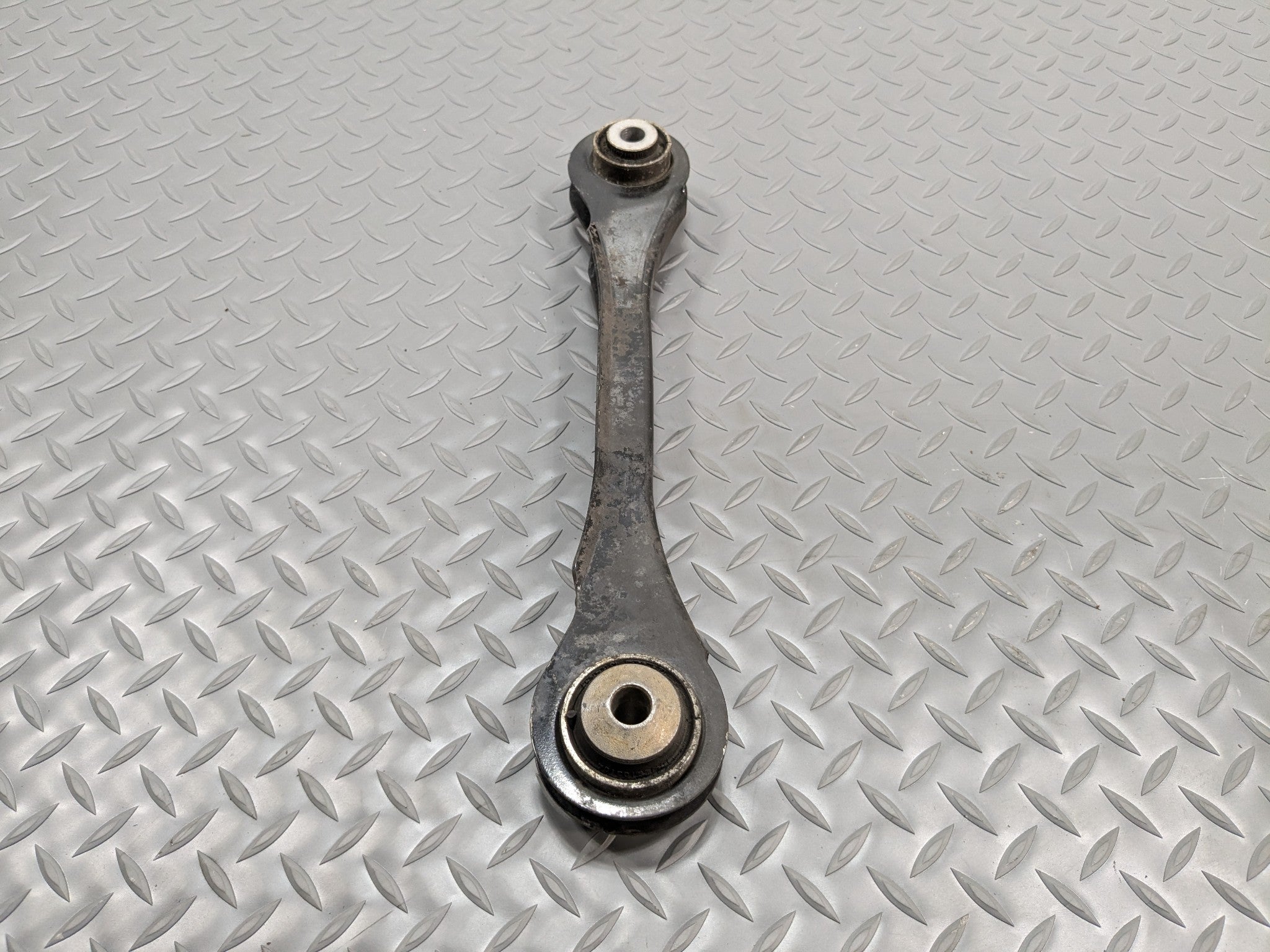 2014 - 2016 BMW 228I OEM UPPER SUSPENSION CONTROL ARM REAR RIGHT PASSENGER SIDE