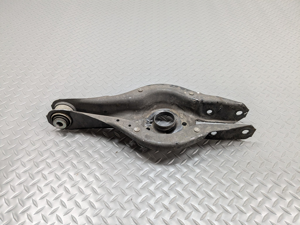 2014 - 2016 BMW 228I OEM CONTROL ARM SPRING PERCH LOWER REAR LEFT DRIVER SIDE