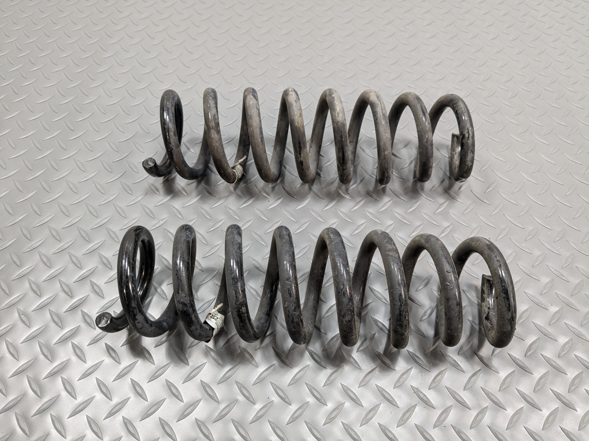 2014 - 2016 BMW 228I OEM SUSPENSION AIR COIL SPRING PAIR REAR LEFT AND RIGHT