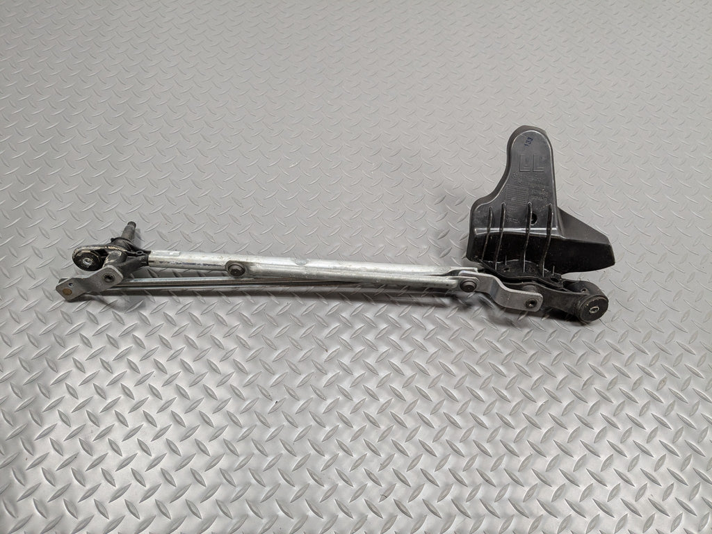 2014 - 2016 BMW 228I OEM WINDSHIELD WIPER TRANSMISSION LINKAGE WITHOUT MOTOR