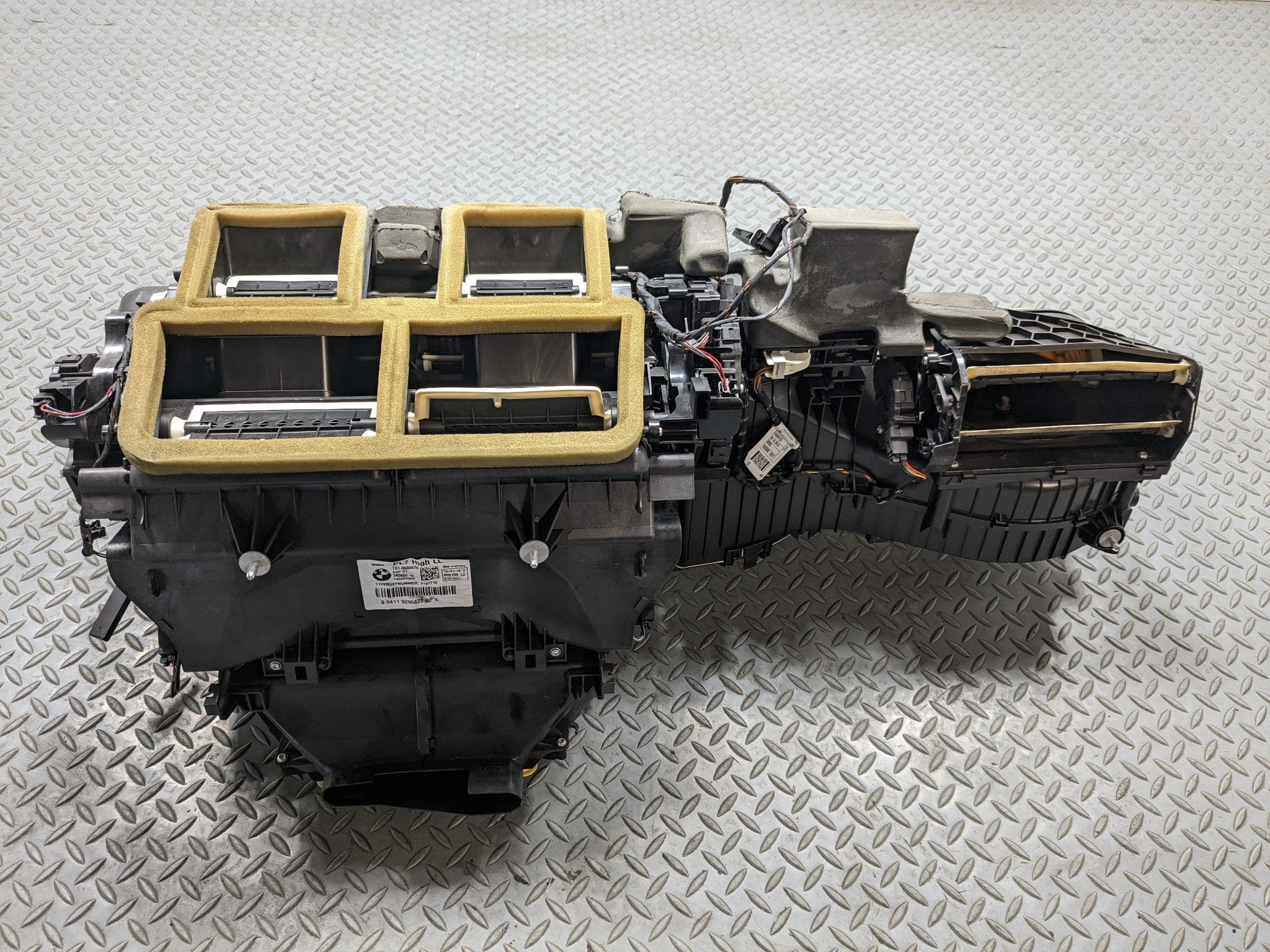 2014 - 2016 BMW 228I OEM HVAC AC BLOWER HEATER CORE UNIT HOUSING CASE ASSEMBLY