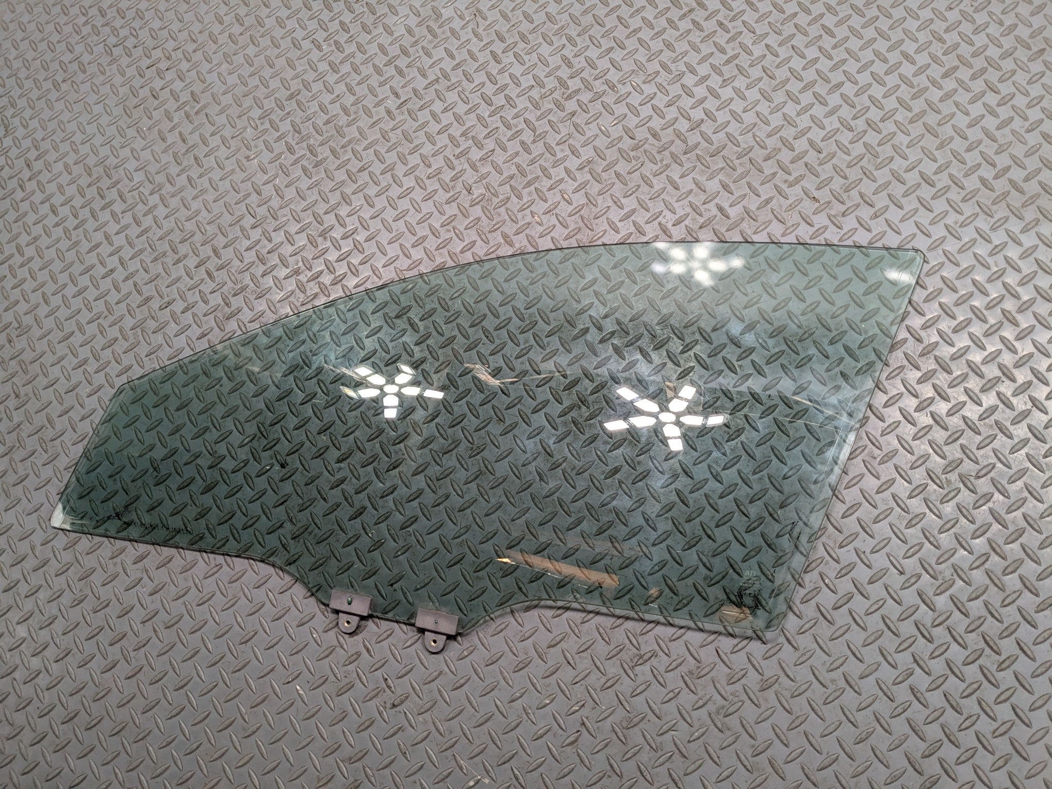 04 - 08 ACURA TSX OEM DOOR WINDOW GLASS FRONT PASSENGER RIGHT SIDE WITHOUT TINT