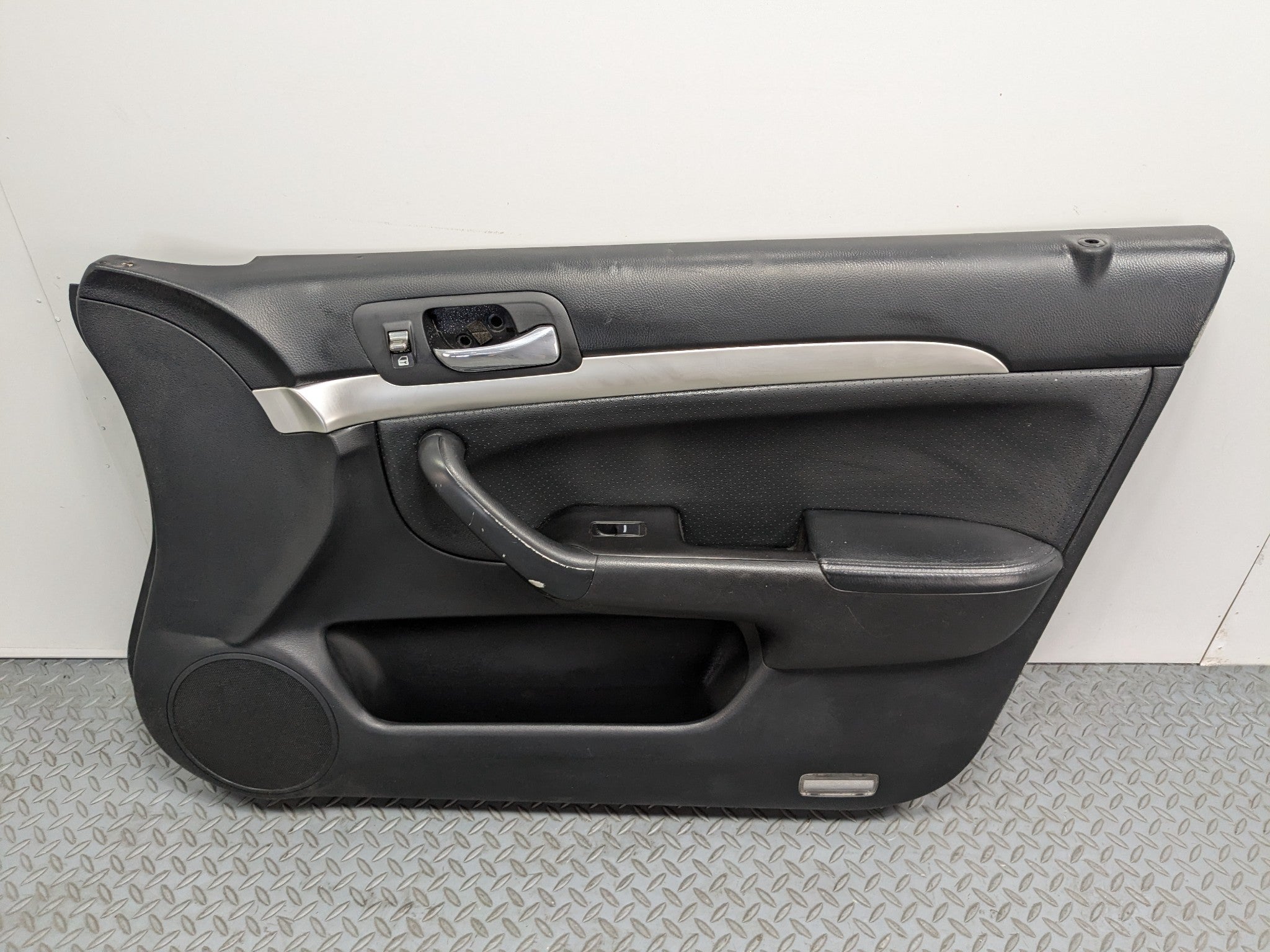 2004 - 2008 ACURA TSX OEM DOOR TRIM PANEL INTERIOR FRONT RIGHT PASSENGER SIDE