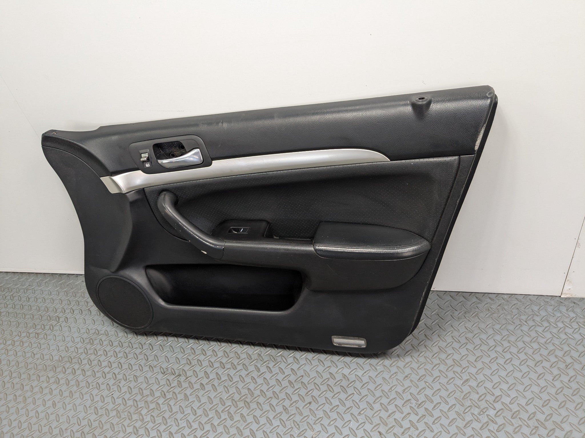 2004 - 2008 ACURA TSX OEM DOOR TRIM PANEL INTERIOR FRONT RIGHT PASSENGER SIDE