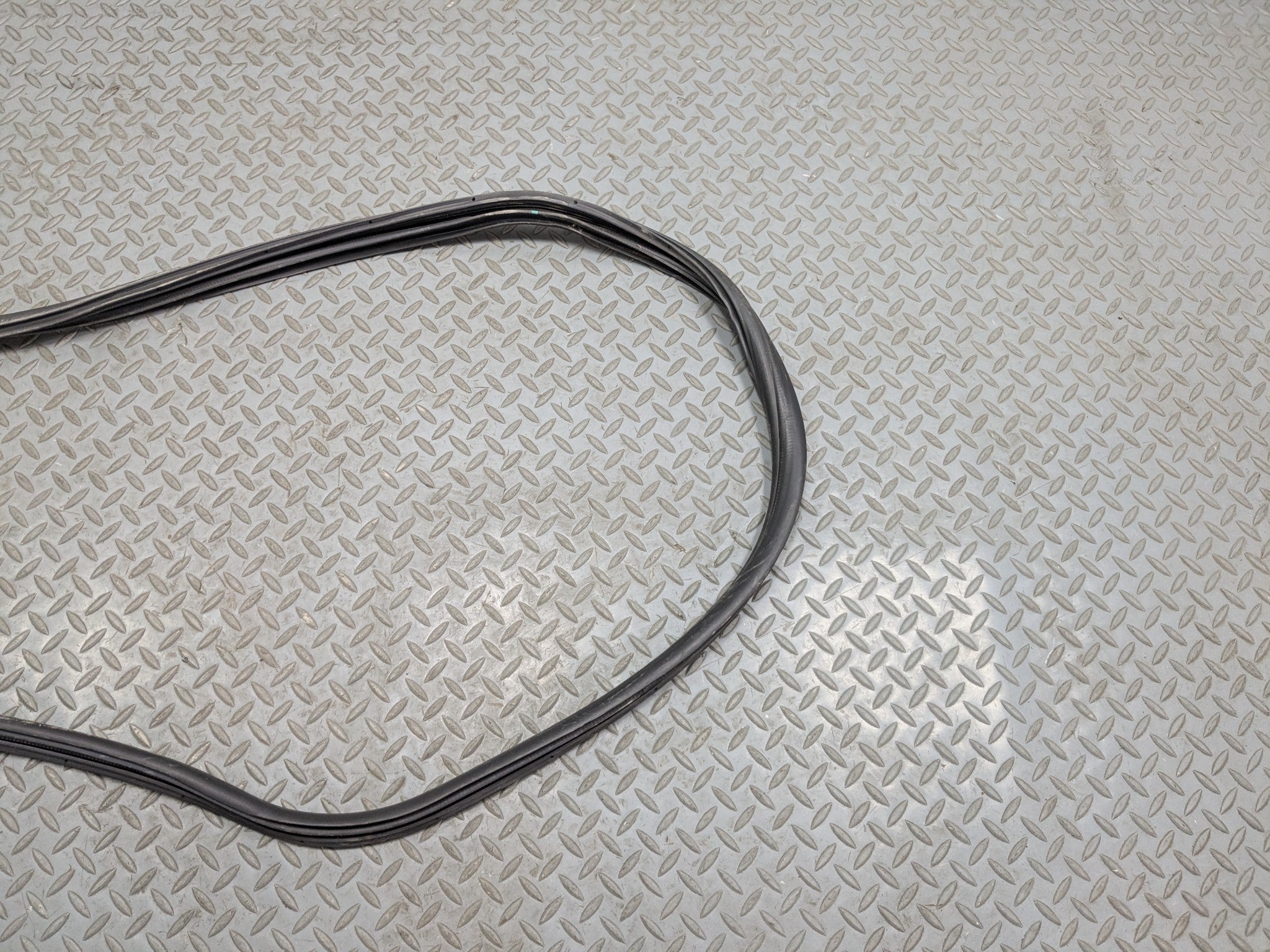 2004 - 2008 ACURA TSX OEM DOOR SEAL WEATHER STRIPPING RUBBER REAR RIGHT SIDE