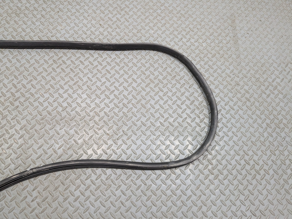 04 - 08 ACURA TSX OEM DOOR SEAL WEATHER STRIPPING RUBBER REAR LEFT DRIVER SIDE