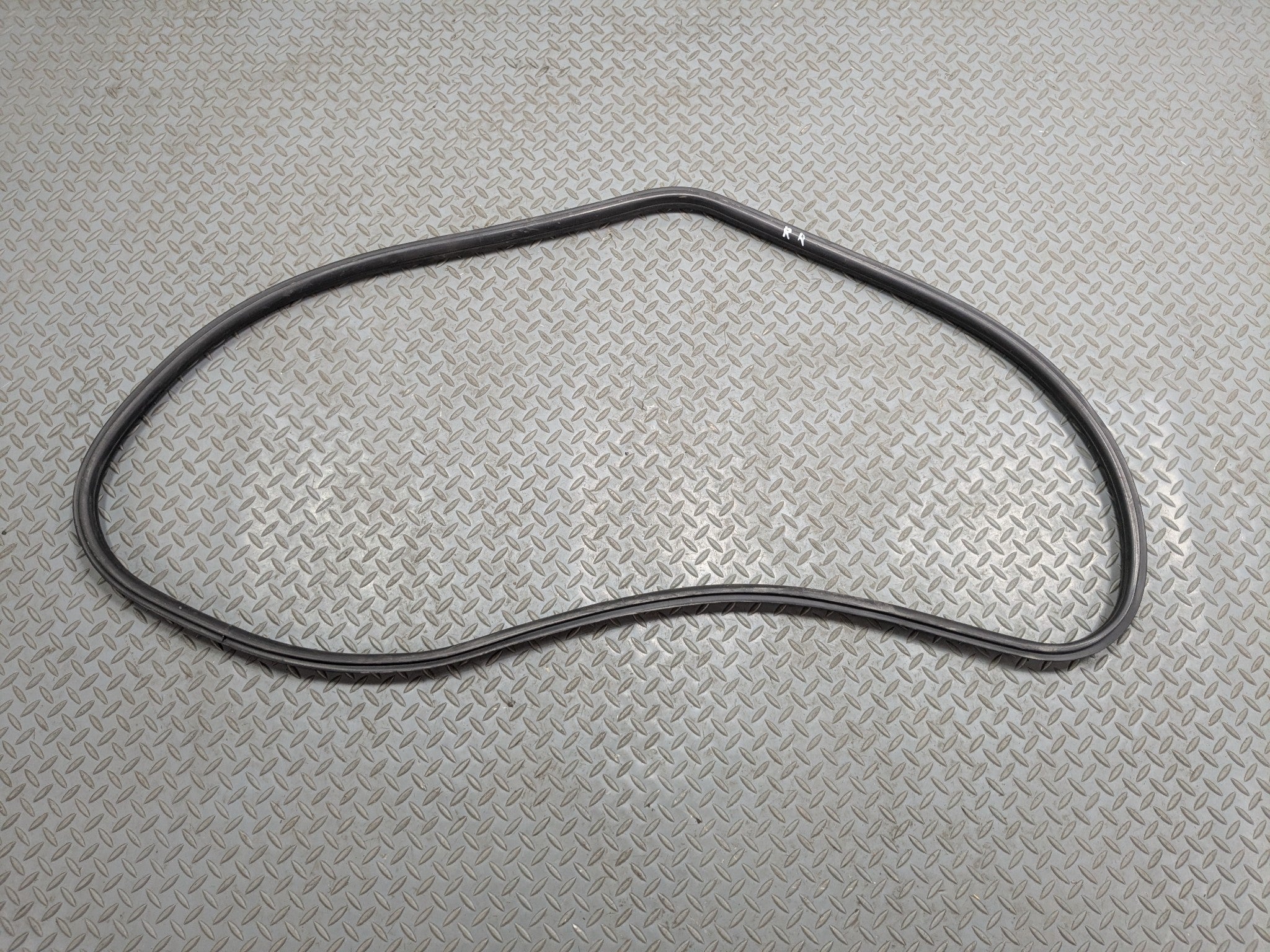 04 - 08 ACURA TSX OEM DOOR SEAL WEATHER STRIPPING RUBBER REAR LEFT DRIVER SIDE
