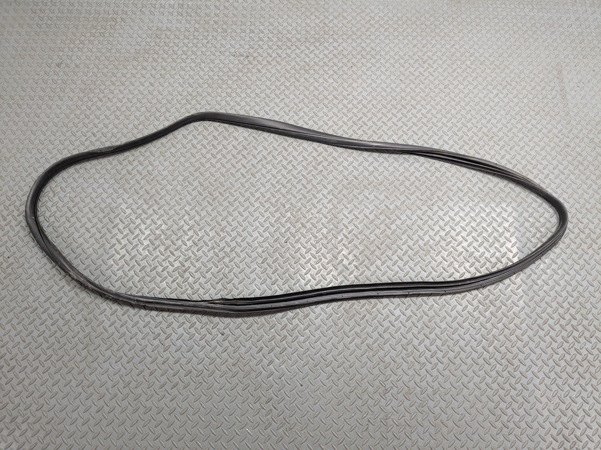 2004 - 2008 ACURA TSX OEM DOOR SEAL WEATHER STRIPPING RUBBER FRONT RIGHT SIDE