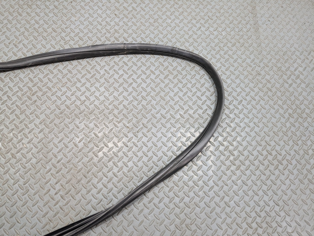 04 - 08 ACURA TSX OEM DOOR SEAL WEATHER STRIPPING RUBBER FRONT LEFT DRIVER SIDE