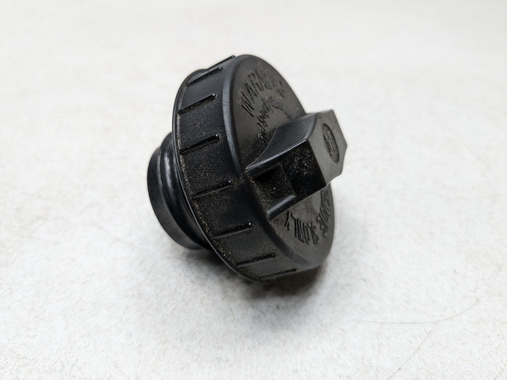 2004 - 2008 ACURA TSX OEM FUEL GAS TANK FILLER CAP ASSEMBLY BLACK