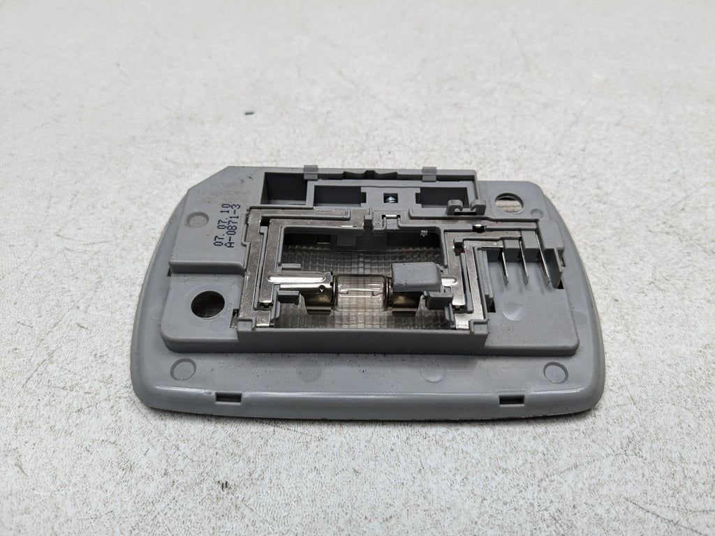2004 - 2008 ACURA TSX OEM INTERIOR LIGHT ASSEMBLY REAR OVERHEAD UPPER ROOF