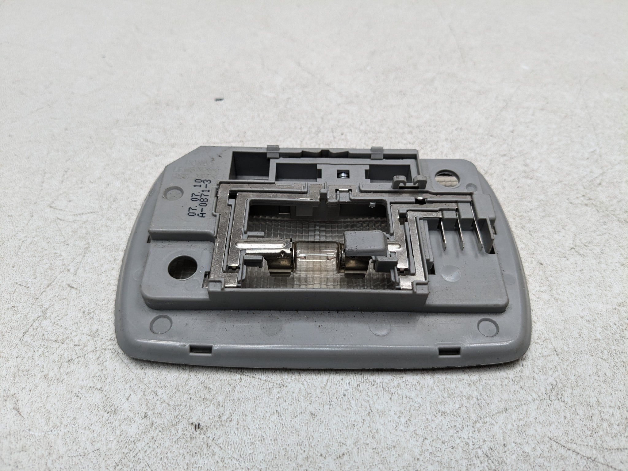2004 - 2008 ACURA TSX OEM INTERIOR LIGHT ASSEMBLY REAR OVERHEAD UPPER ROOF