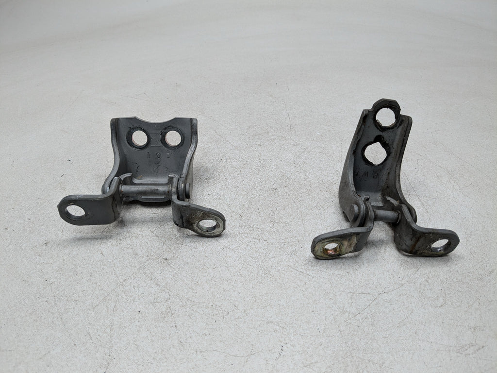 2004 - 2008 ACURA TSX OEM DOOR HINGE SET UPPER LOWER FRONT RIGHT PASSENGER SIDE
