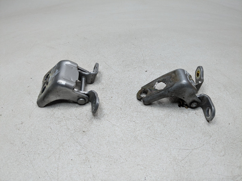 2004 - 2008 ACURA TSX OEM DOOR HINGE SET UPPER LOWER FRONT RIGHT PASSENGER SIDE