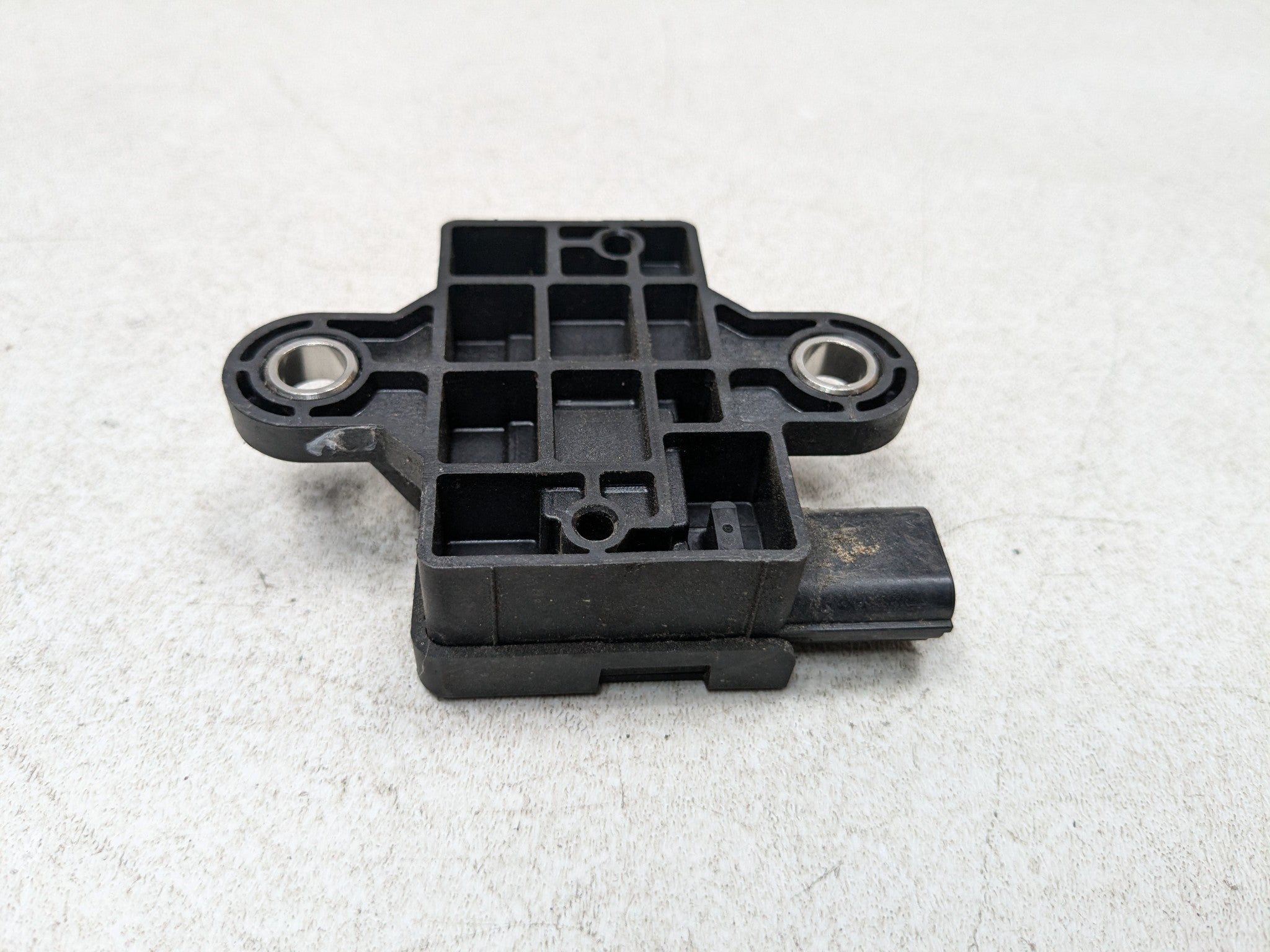 2004 - 2008 ACURA TSX OEM TPMS TIRE PRESSURE MONITORING SENSOR REAR RIGHT SIDE