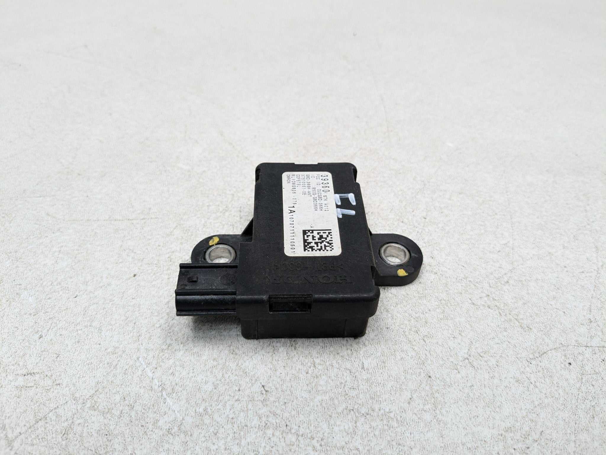 2004 - 2008 ACURA TSX OEM TPMS TIRE PRESSURE MONITORING SENSOR FRONT LEFT SIDE