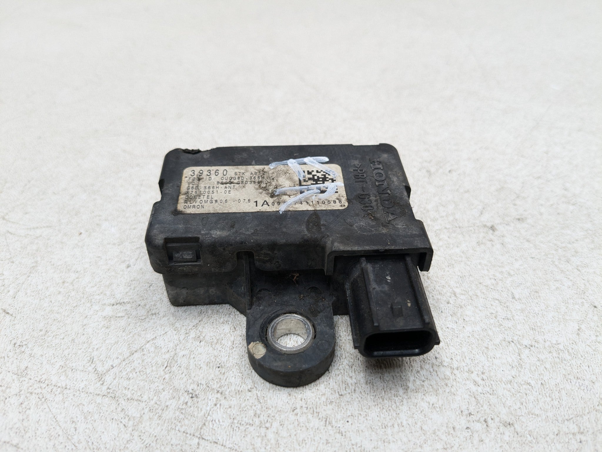 2004 - 2008 ACURA TSX OEM TPMS TIRE PRESSURE MONITORING SENSOR FRONT RIGHT SIDE