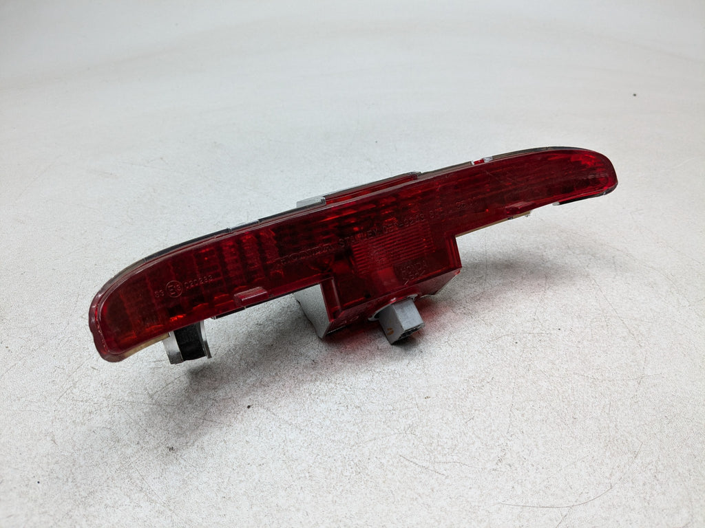 2004 - 2008 ACURA TSX OEM THIRD BRAKE LIGHT AVOIDANCE REAR CENTER HIGH MOUNT