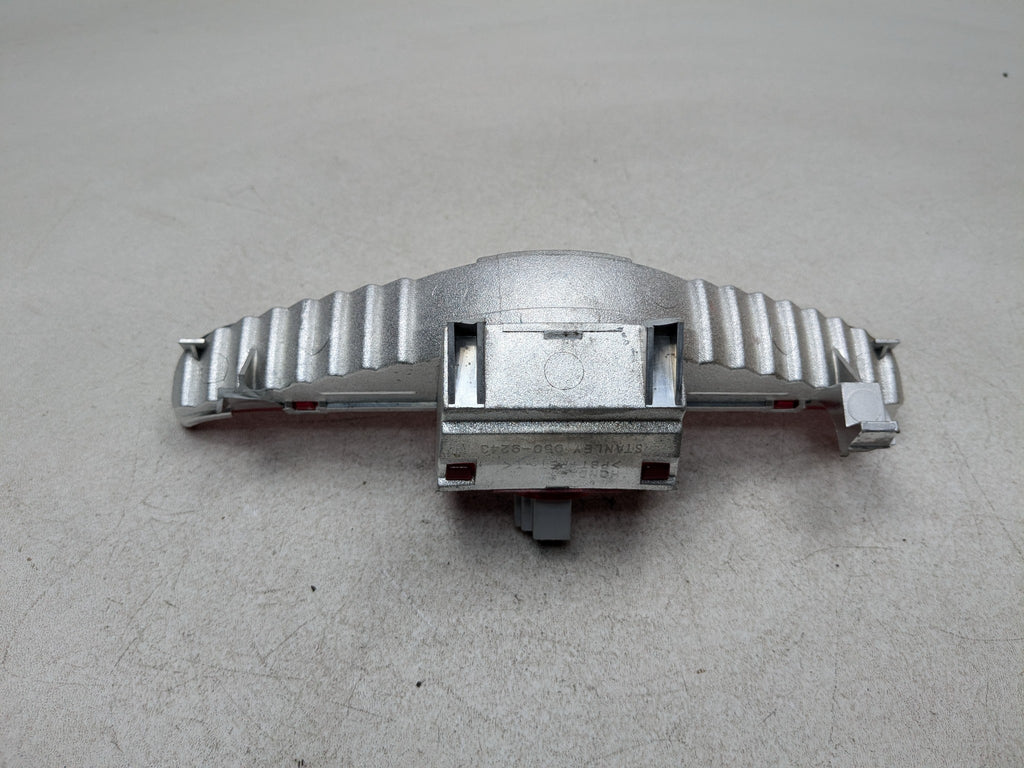2004 - 2008 ACURA TSX OEM THIRD BRAKE LIGHT AVOIDANCE REAR CENTER HIGH MOUNT