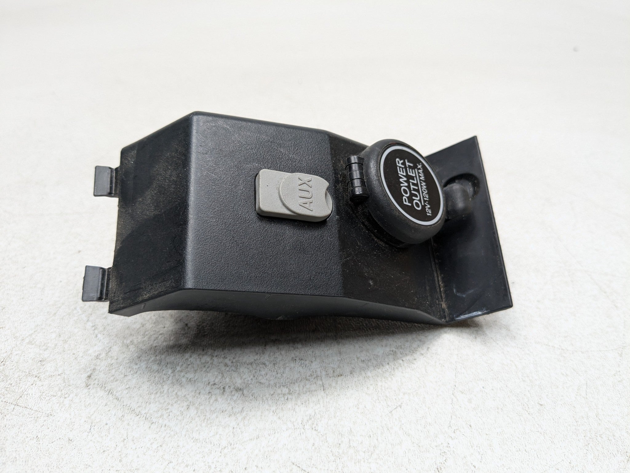 04 - 08 ACURA TSX OEM AUX USB INPUT POWER OUTLET SWITCH JACK PORT CENTER CONSOLE