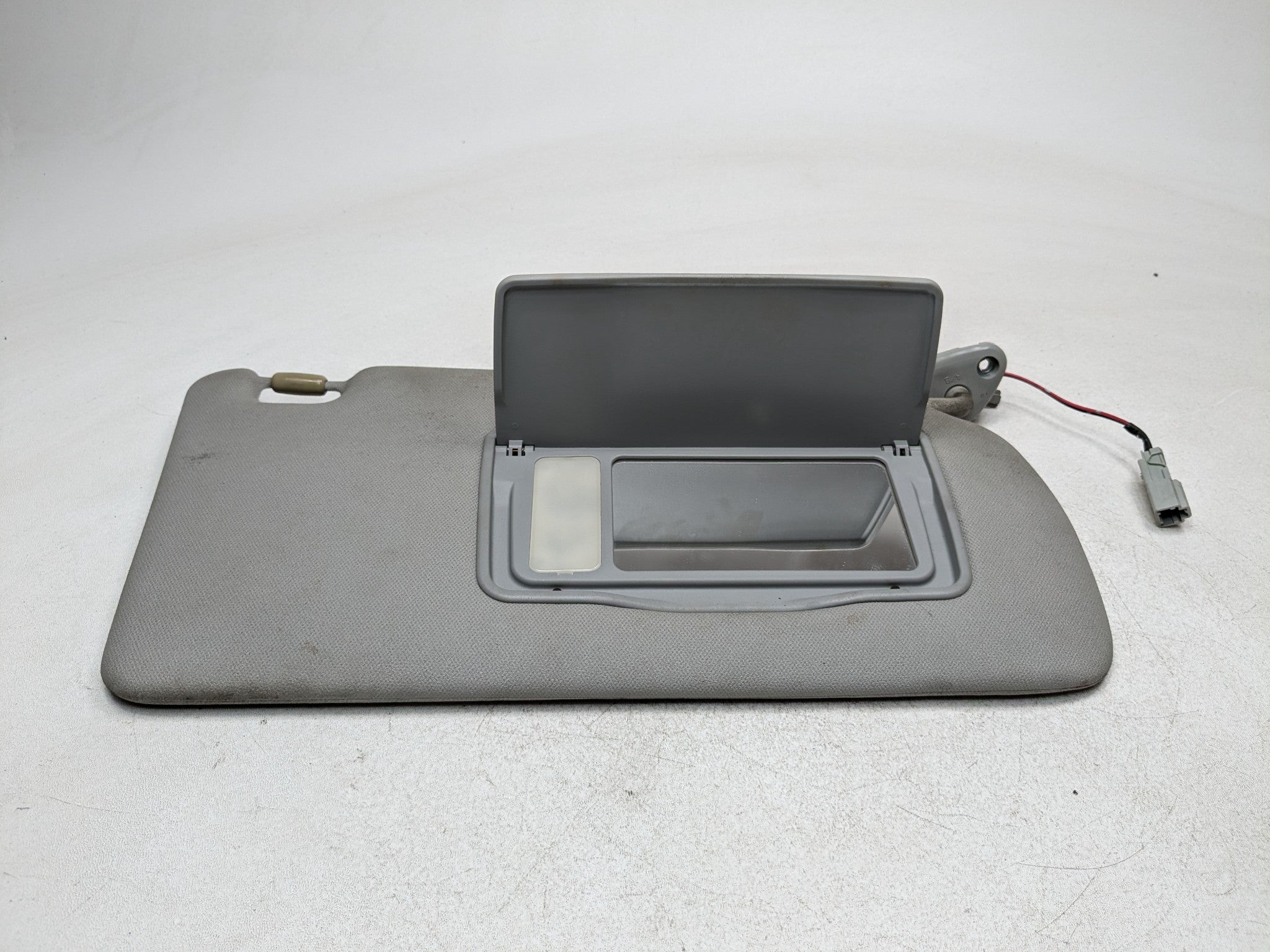 04 - 08 ACURA TSX OEM SUN VISOR INTERIOR UPPER ROOF FRONT RIGHT PASSENGER SIDE