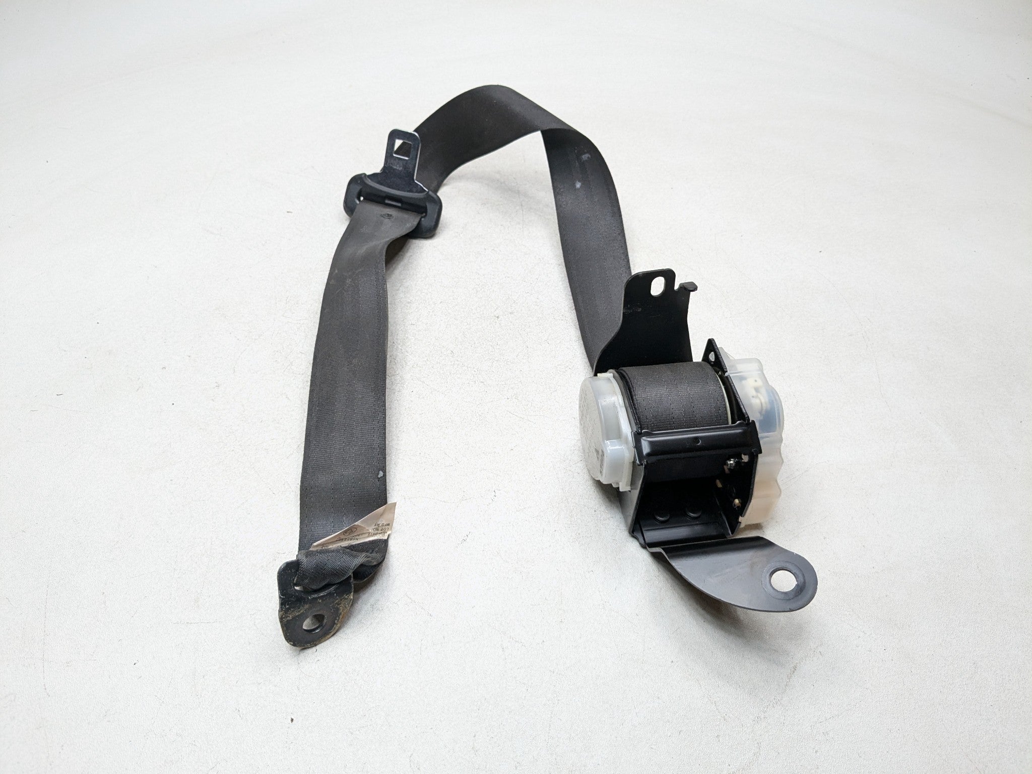 2004 - 2008 ACURA TSX OEM SEAT BELT RETRACTOR REAR RIGHT PASSENGER SIDE