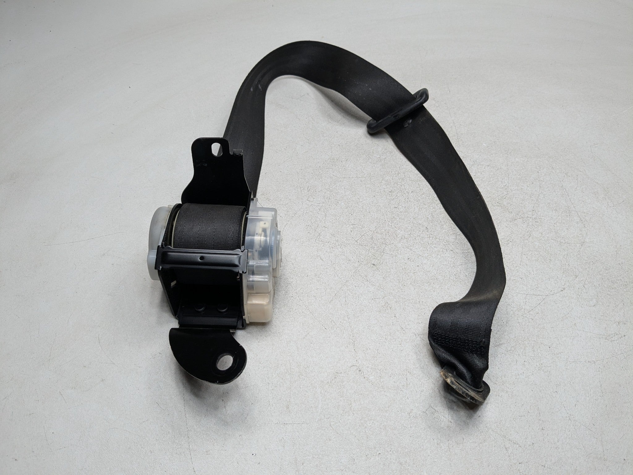 2004 - 2008 ACURA TSX OEM SEAT BELT RETRACTOR REAR RIGHT PASSENGER SIDE