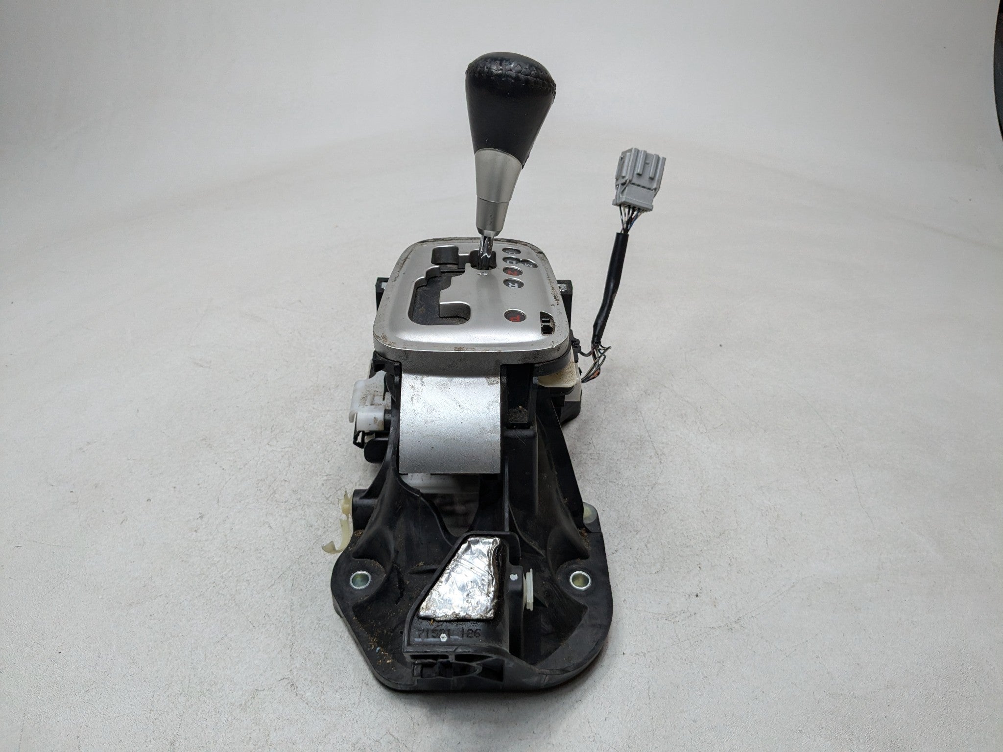 2004 - 2008 ACURA TSX OEM AUTOMATIC TRANSMISSION GEAR FLOOR SHIFTER LEVER