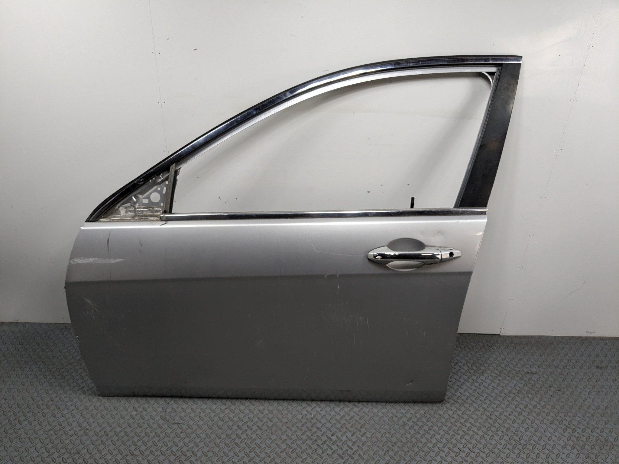 04 - 08 ACURA TSX OEM DOOR SHELL PANEL METALLIC SILVER FRONT LEFT DRIVER SIDE