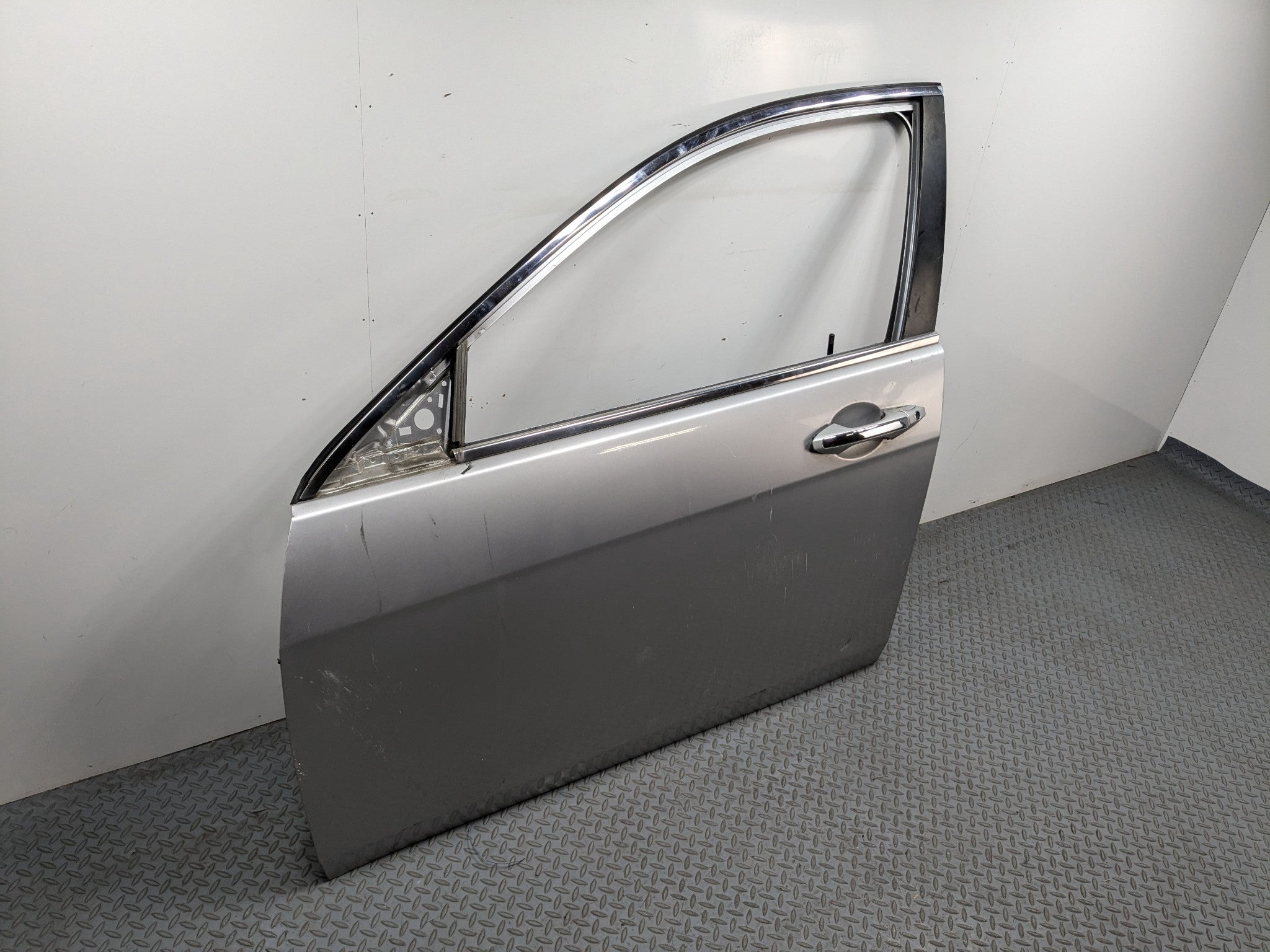 04 - 08 ACURA TSX OEM DOOR SHELL PANEL METALLIC SILVER FRONT LEFT DRIVER SIDE