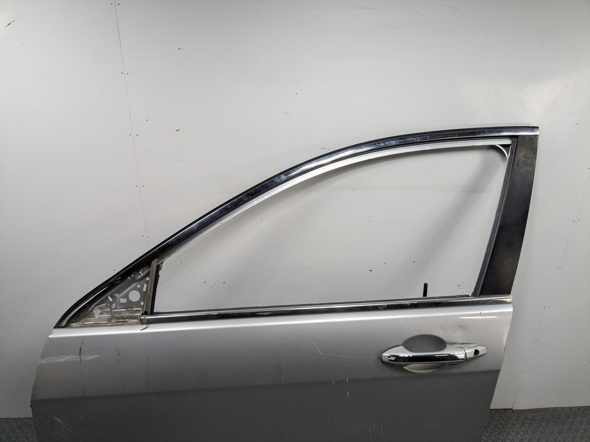 04 - 08 ACURA TSX OEM DOOR SHELL PANEL METALLIC SILVER FRONT LEFT DRIVER SIDE