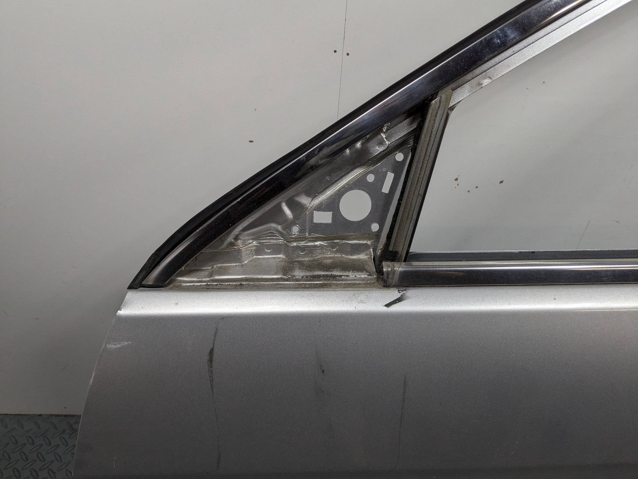 04 - 08 ACURA TSX OEM DOOR SHELL PANEL METALLIC SILVER FRONT LEFT DRIVER SIDE