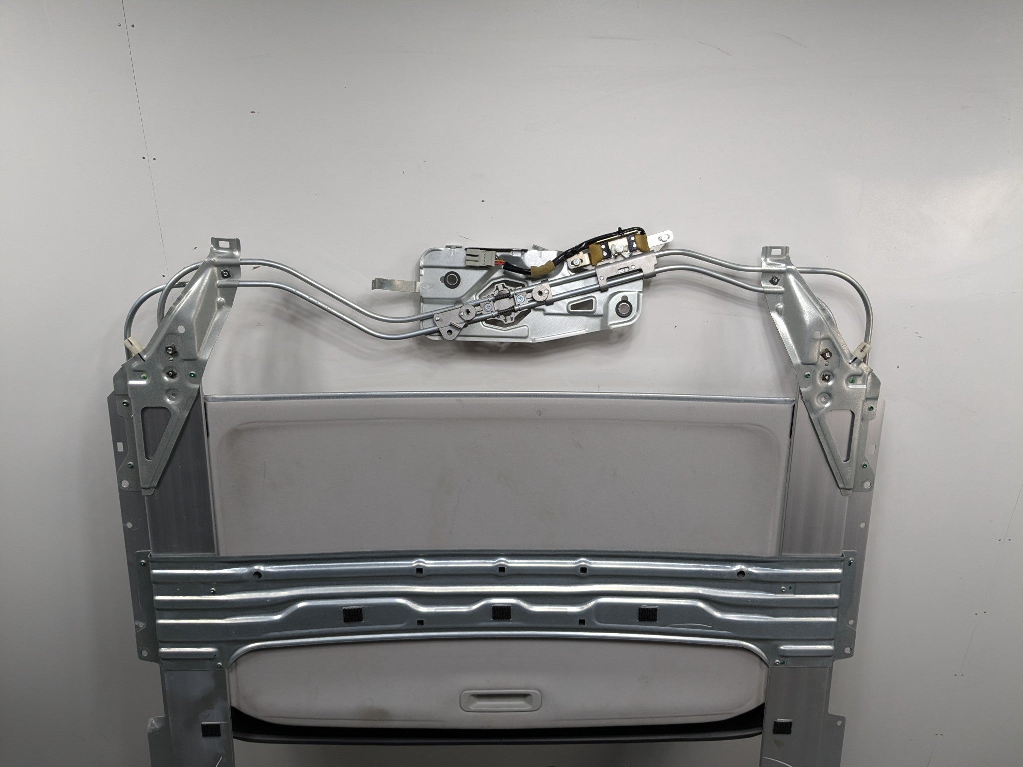 04 - 08 ACURA TSX OEM SUN ROOF MOON ROOF GLASS WITH BRACKET FRAME PANEL ASSEMBLY