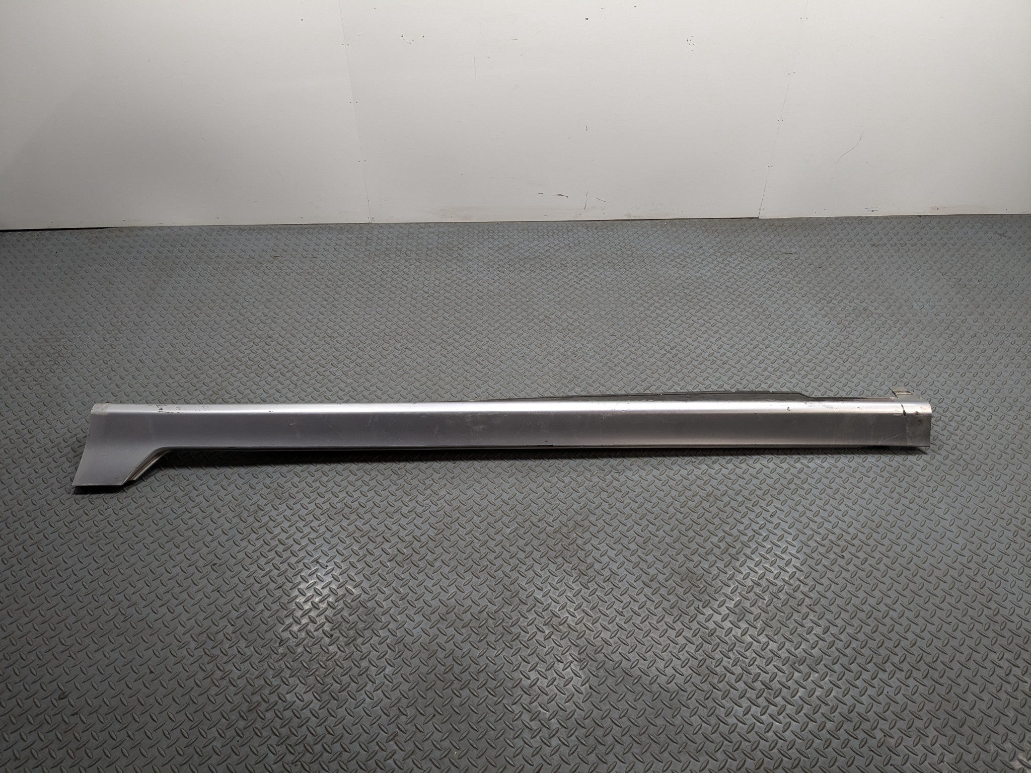 04 - 08 ACURA TSX OEM ROCKER MOLDING SKIRT TRIM PANEL METALLIC SILVER LEFT SIDE