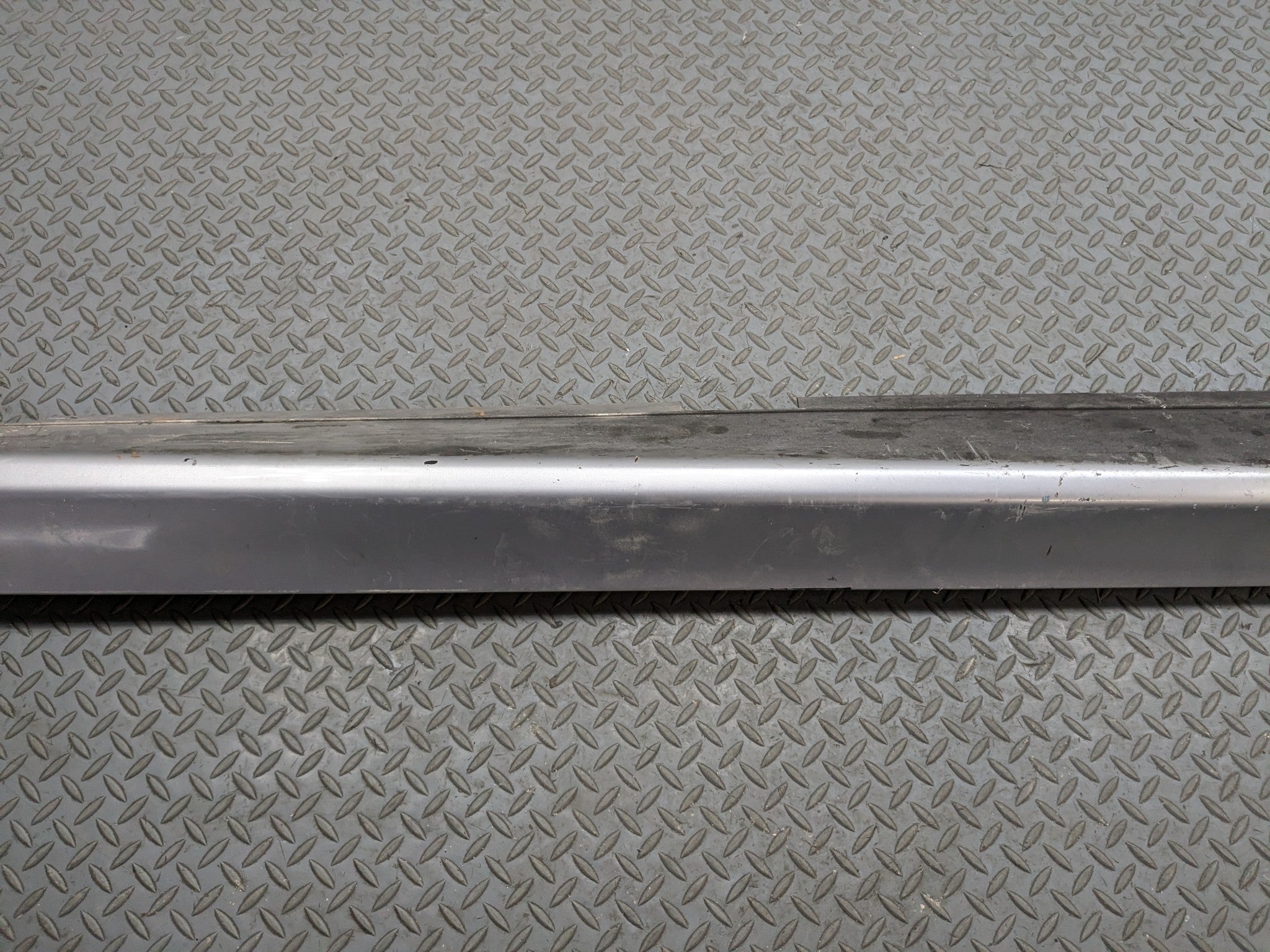 04 - 08 ACURA TSX OEM ROCKER MOLDING SKIRT TRIM PANEL METALLIC SILVER LEFT SIDE