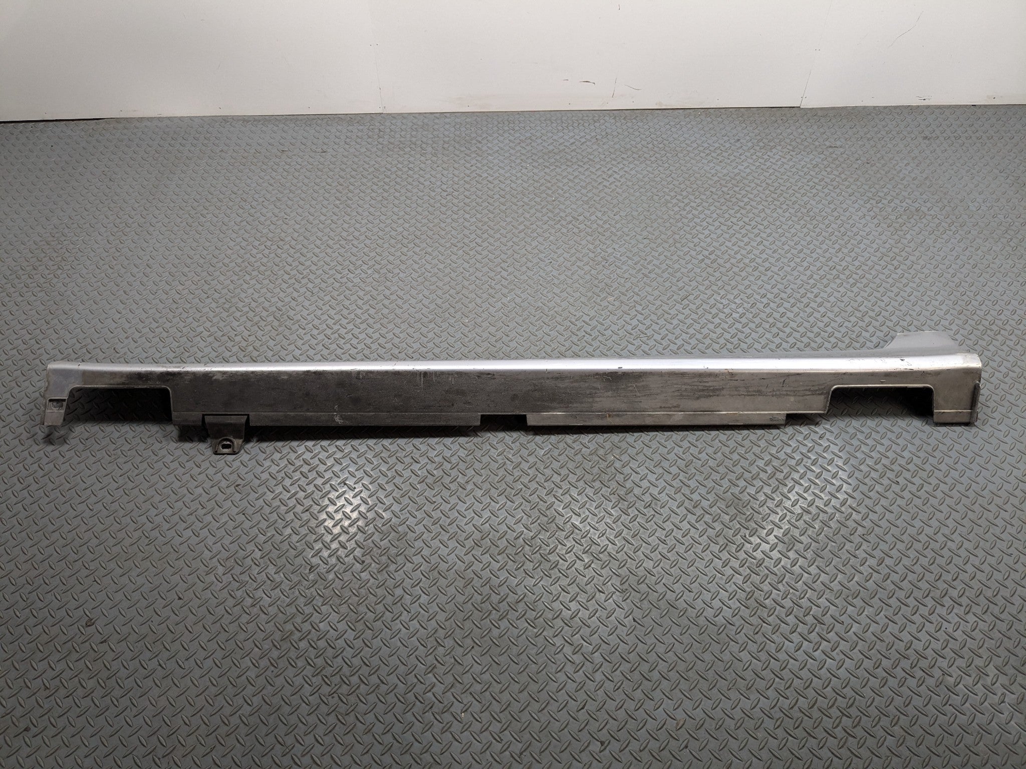 04 - 08 ACURA TSX OEM ROCKER MOLDING SKIRT TRIM PANEL METALLIC SILVER LEFT SIDE