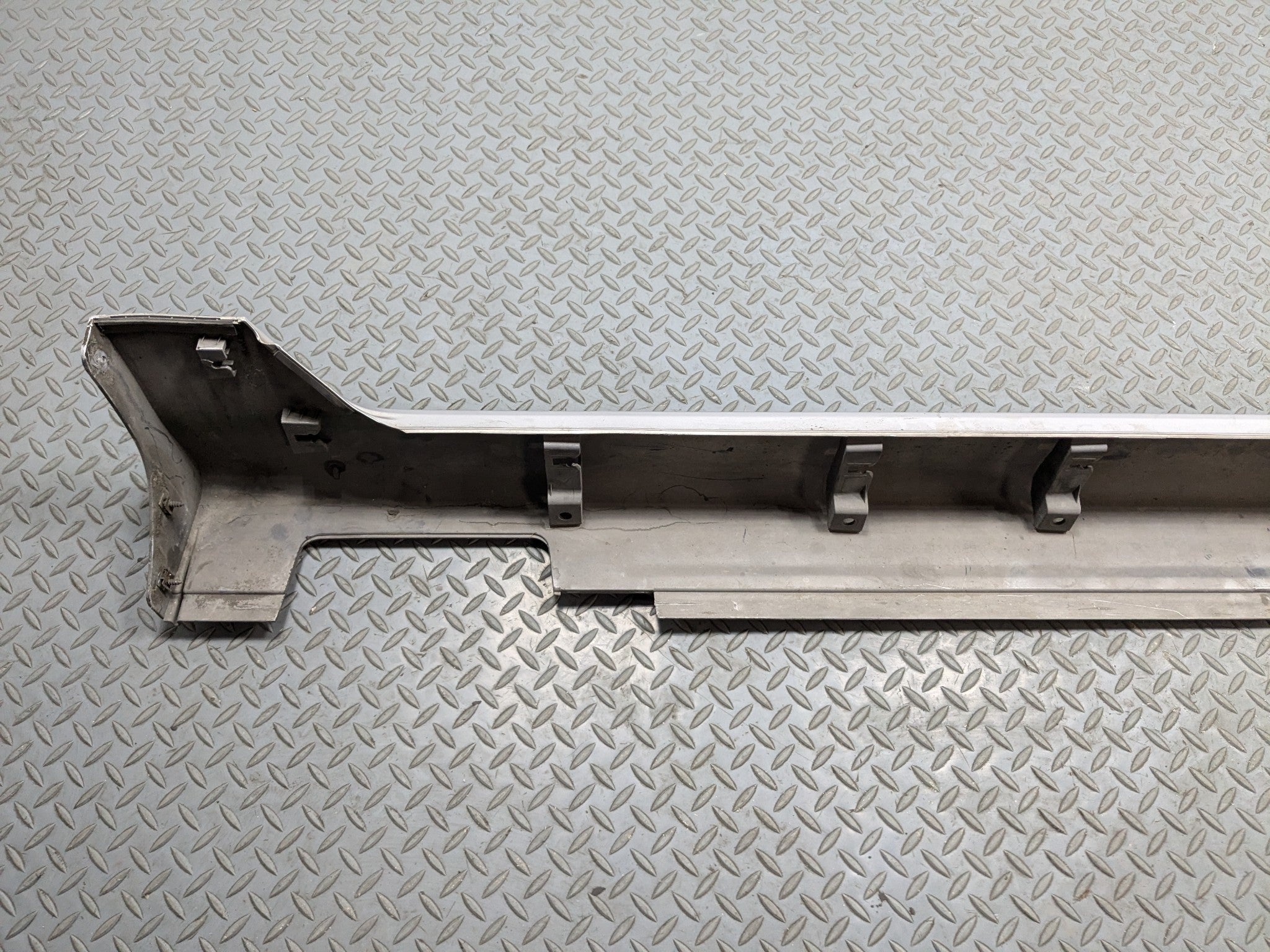 04 - 08 ACURA TSX OEM ROCKER MOLDING SKIRT TRIM PANEL METALLIC SILVER LEFT SIDE