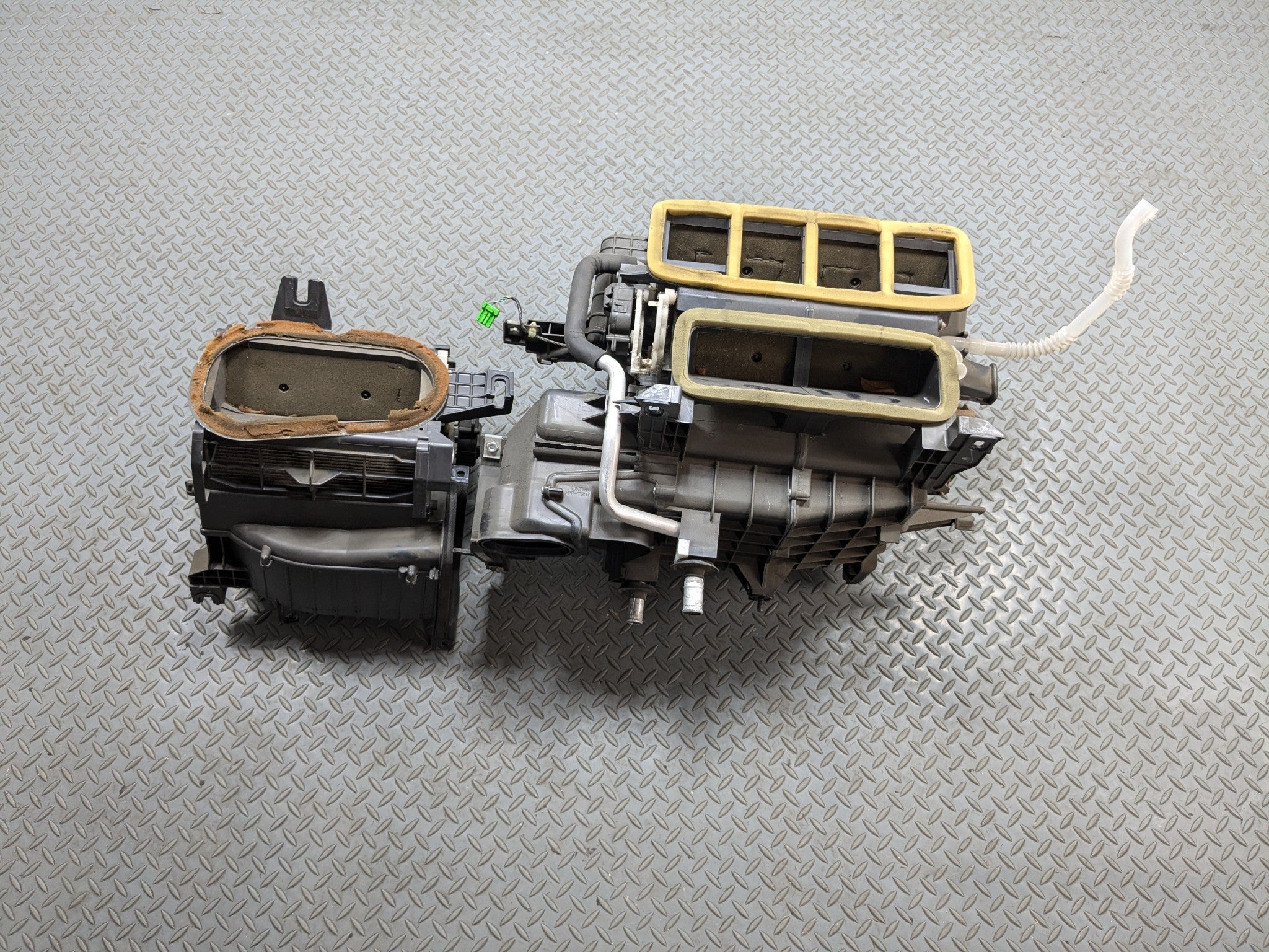 2004 - 2008 ACURA TSX OEM HEATER CORE UNIT EVAPORATOR WITH BLOWER FAN MOTOR BOX